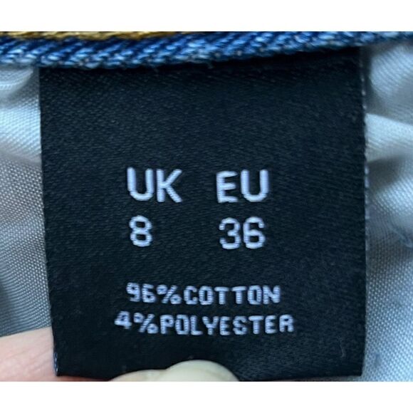 MOMOKROM High Waisted Distressed Raw Hem Mom Jean in Light Wash, Size 4 - Picture 12 of 16